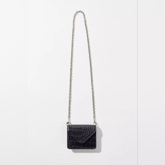 Black Vegan Croc leather chain strap wallet - Picture 6 of 7
